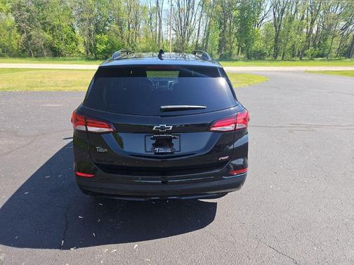 Mosaic Black Metallic 2024 Chevrolet Equinox RS