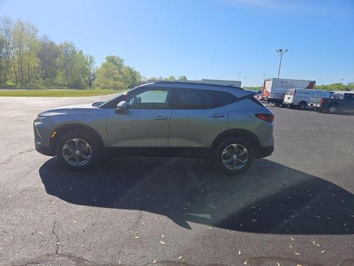 Sterling Gray Metallic 2023 Chevrolet Blazer 2LT