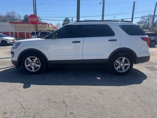 2018 Ford Explorer Base