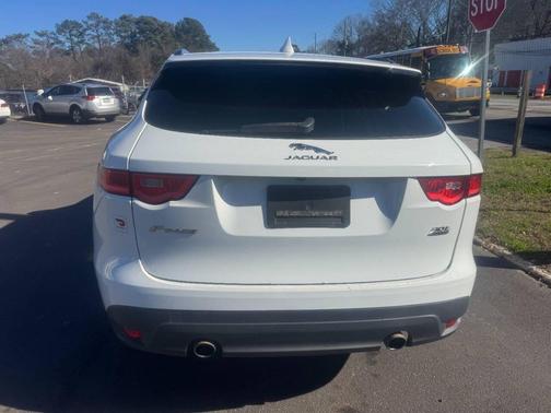 2018 Jaguar F-PACE 30t Premium