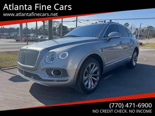 Silver 2017 Bentley Bentayga W12