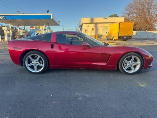 2005 Chevrolet Corvette Base