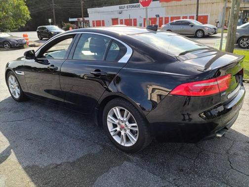 2017 Jaguar XE 20d Premium 4dr Sedan