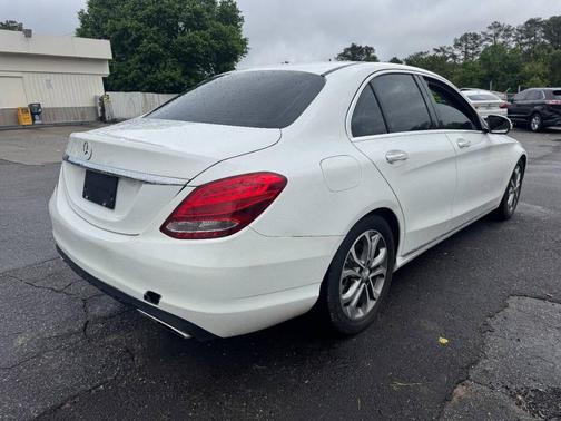 2015 Mercedes-Benz C-Class C 300 4dr Sedan