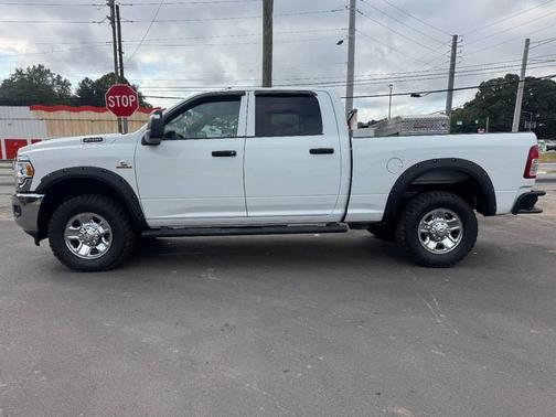 2024 RAM 2500 Tradesman 4x4 4dr Crew Cab 6.3 ft. SB Pickup