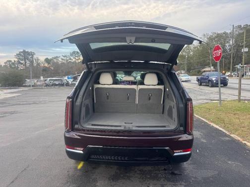 2025 Cadillac Escalade IQ Sport 1