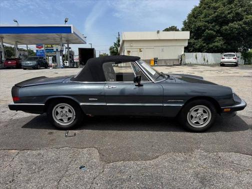 1986 Alfa Romeo Spider Veloce 2dr Convertible