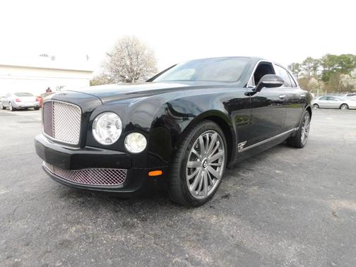 Photo 2 of 32 of 2014 Bentley Mulsanne Base