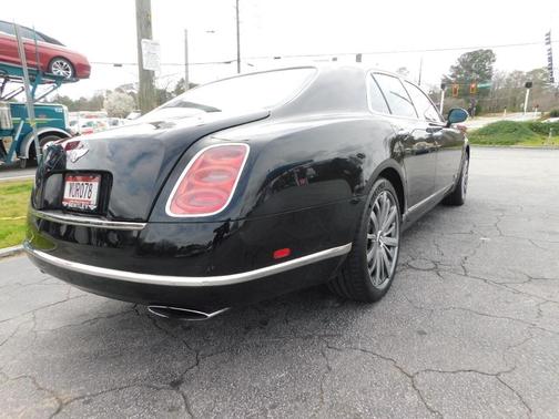 Photo 5 of 32 of 2014 Bentley Mulsanne Base