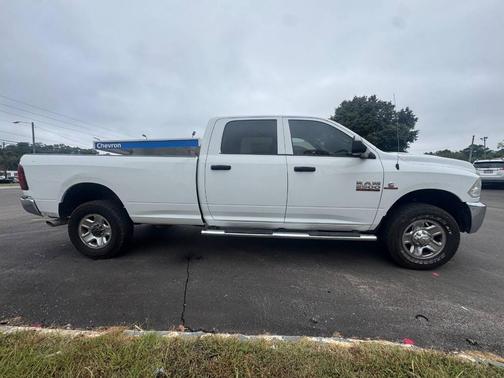 2017 RAM 2500 Tradesman 4x4 4dr Crew Cab 8 ft. LB Pickup