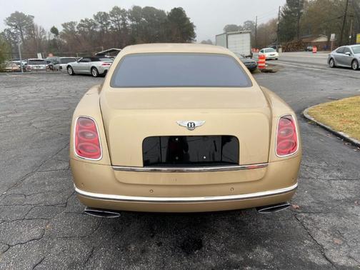 Photo 5 of 30 of 2013 Bentley Mulsanne Base