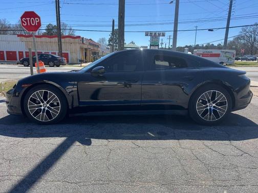 2022 Porsche Taycan Base 4dr Sedan