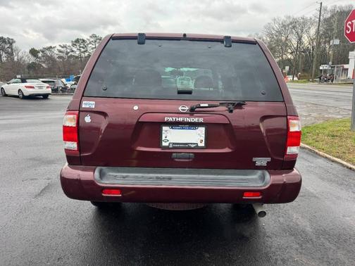 2002 Nissan Pathfinder SE