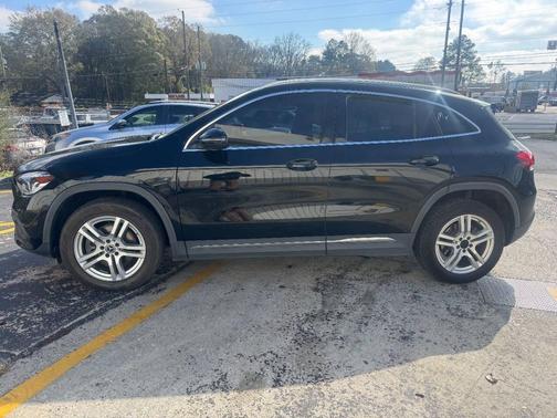 2021 Mercedes-Benz GLA 250 Base 4MATIC