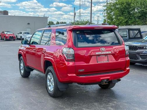 Barcelona Red Metallic 2022 Toyota 4Runner SR5 Premium