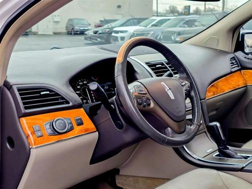 2015 Lincoln MKX Base