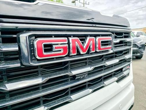 2024 GMC Sierra 2500 AT4
