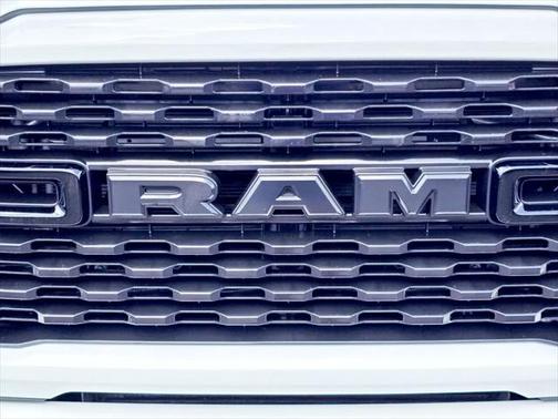2023 RAM 3500 Big Horn Crew Cab 4x4 8' Box