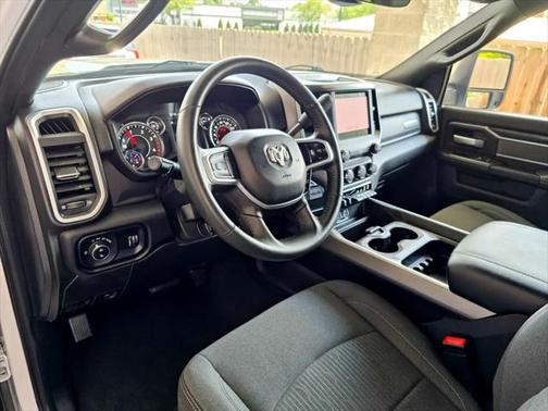 2023 RAM 3500 Big Horn Crew Cab 4x4 8' Box