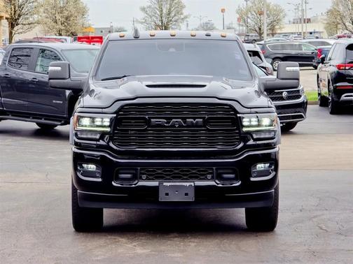 2023 RAM 2500 Limited Crew Cab 4x4 6'4' Box