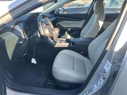 2025 Mazda Mazda3 FWD w/Preferred Package