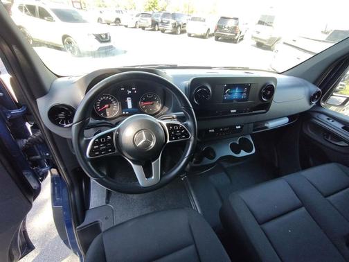 2022 Mercedes-Benz Sprinter 1500 Standard Roof I4