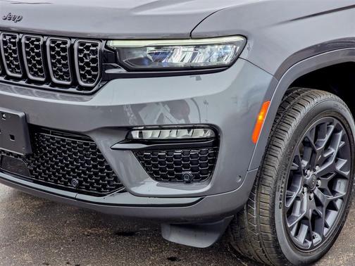 2025 Jeep Grand Cherokee Summit