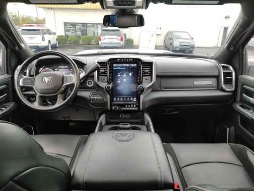 2023 RAM 3500 Laramie Crew Cab 4x4 8' Box