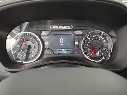 2023 RAM 3500 Laramie Crew Cab 4x4 8' Box