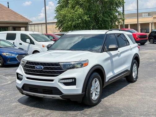 Oxford White 2020 Ford Explorer XLT