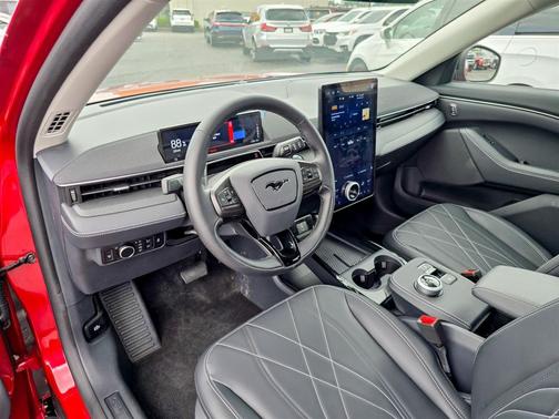 2024 Ford Mustang Mach-E Select