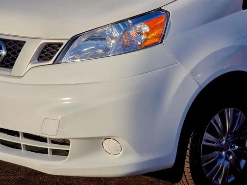 2021 Nissan NV200 SV