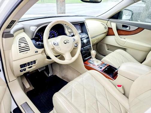 2012 INFINITI FX35 Base