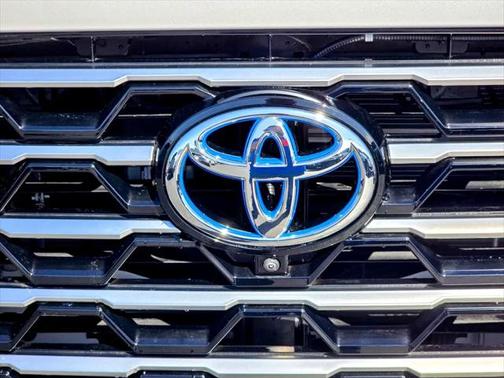 2024 Toyota Tundra Hybrid Capstone