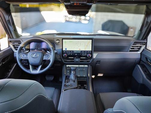 2025 Lexus GX 550 Luxury