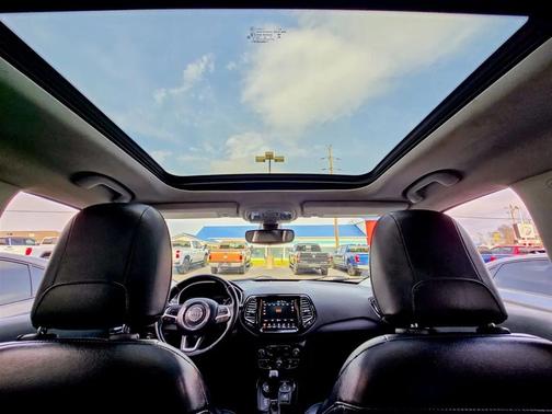 White Clearcoat 2018 Jeep Compass Limited