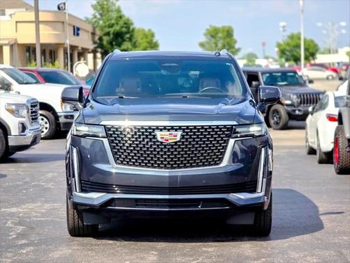 2022 Cadillac Escalade Premium Luxury
