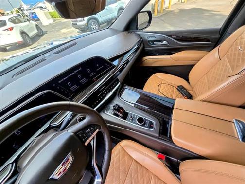 2022 Cadillac Escalade Premium Luxury