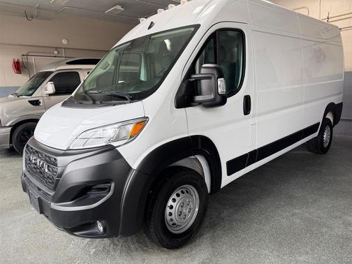 2025 RAM ProMaster 2500 Tradesman