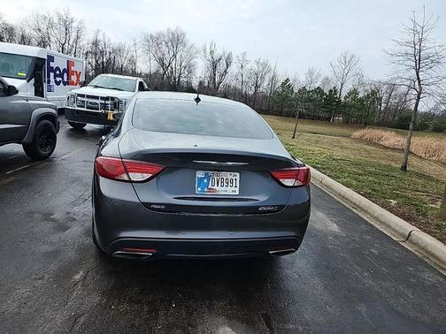 Granite Crystal Metallic Clearcoat 2015 Chrysler 200 S