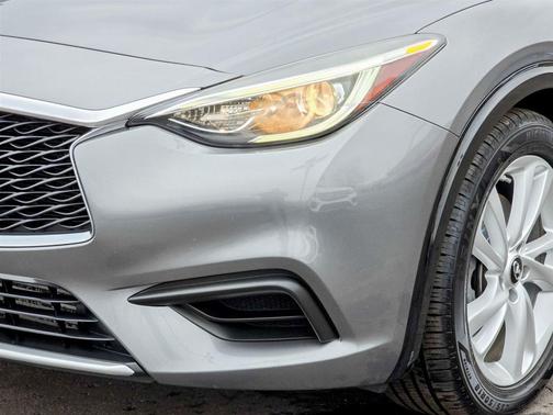 2019 INFINITI QX30 LUXE