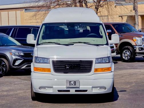 2025 GMC Savana 2500 Work Van
