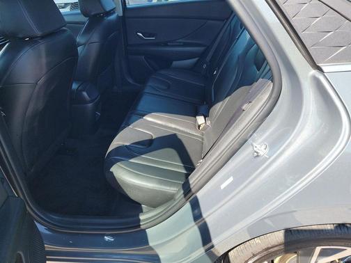 2025 Hyundai ELANTRA HEV Limited