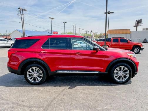 Rapid Red Metallic Tinted Clearcoat 2023 Ford Explorer Limited