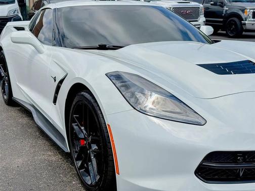 Arctic White 2017 Chevrolet Corvette Stingray Z51