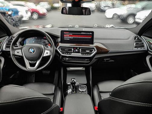2024 BMW X4 xDrive30i