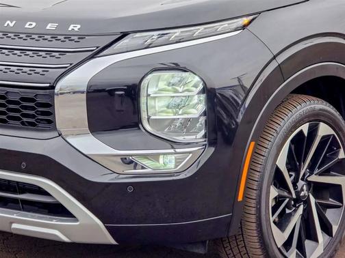 2024 Mitsubishi Outlander PHEV SEL