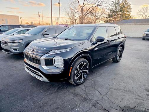 2024 Mitsubishi Outlander PHEV SEL