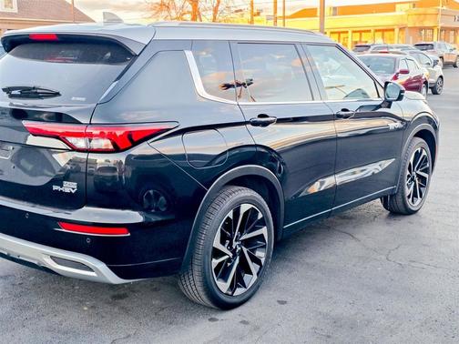 2024 Mitsubishi Outlander PHEV SEL