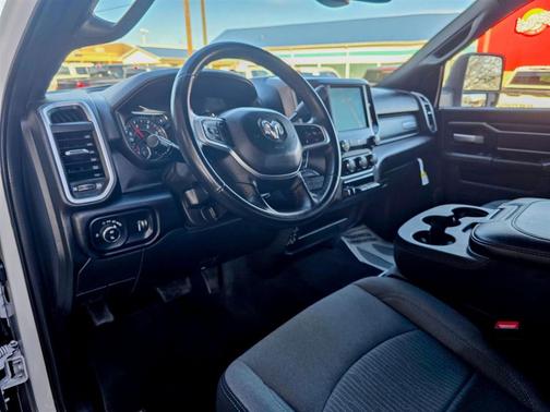 2024 RAM 3500 Big Horn Crew Cab 4x4 8' Box